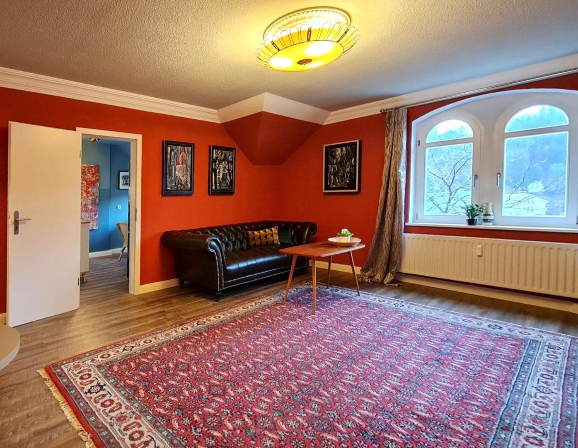 Apartment Arthouse *